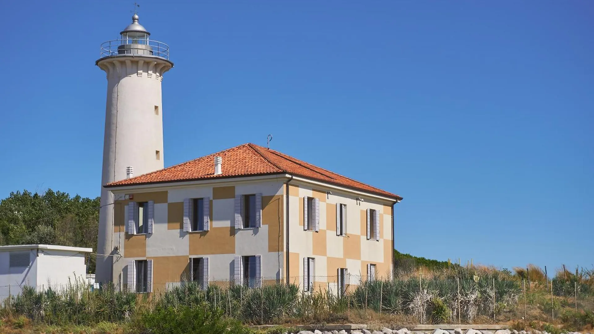 Superb Flat With Balcony Near The Beach - Beahost Bibione Apartment