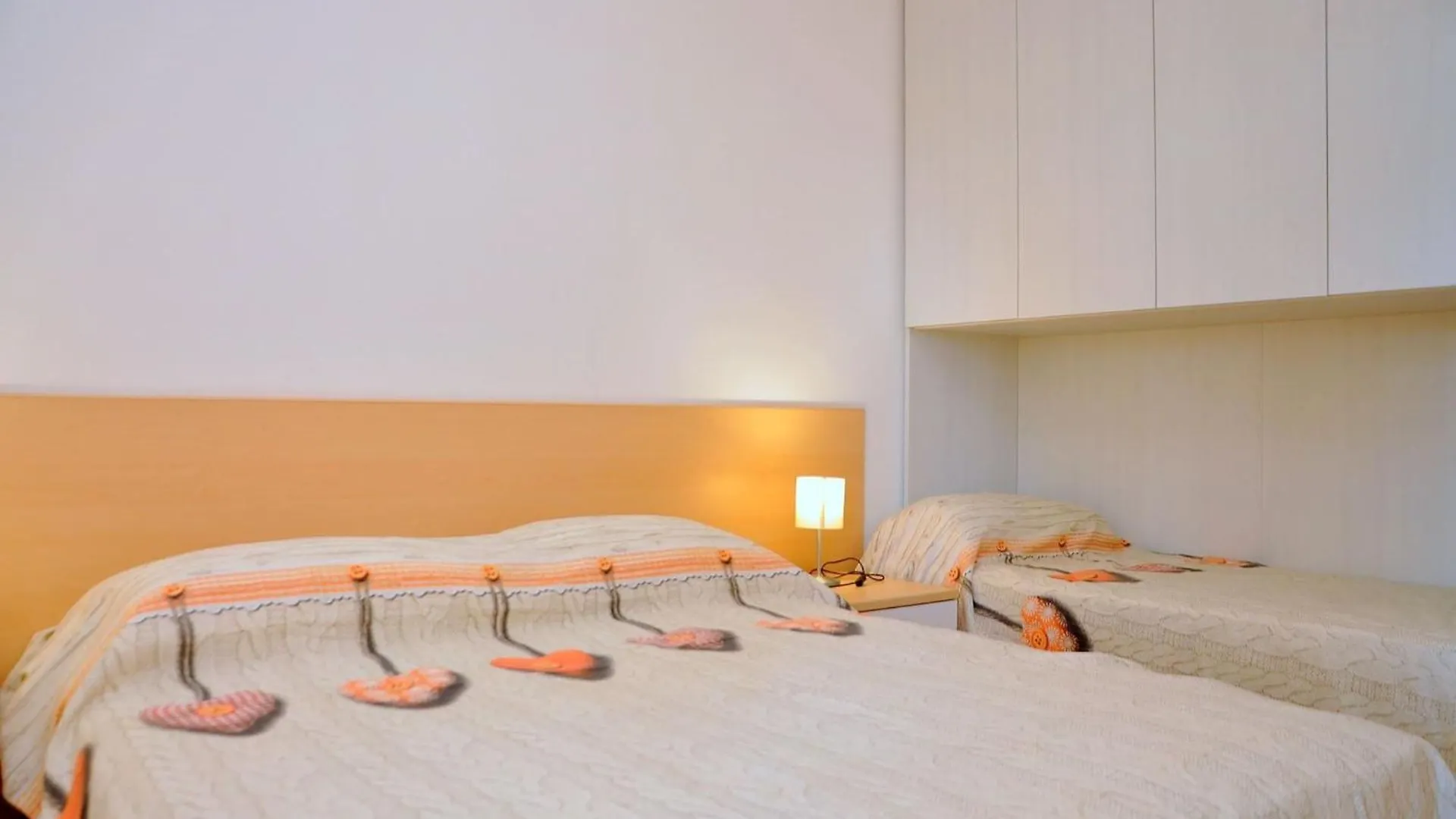 Superb Flat With Balcony Near The Beach - Beahost Μπιμπιόνε